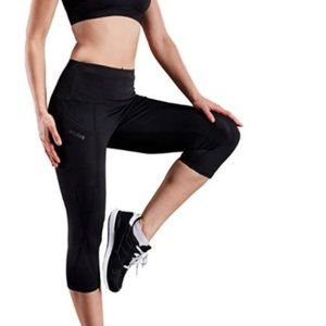 Black High Waist Capri Leggings